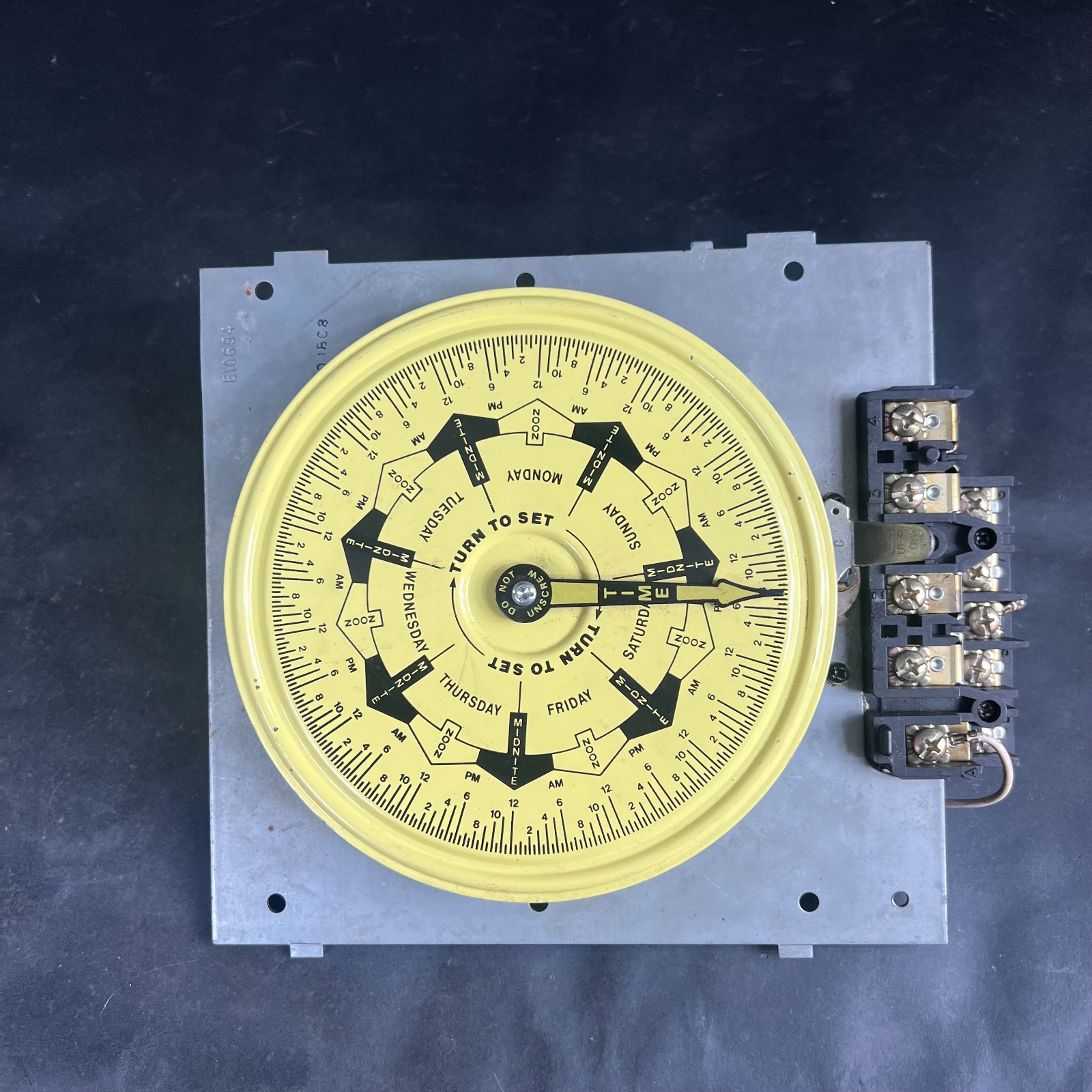 Used INTERMATIC E10694 ANALOG DIAL TIMER ($45 OBO)