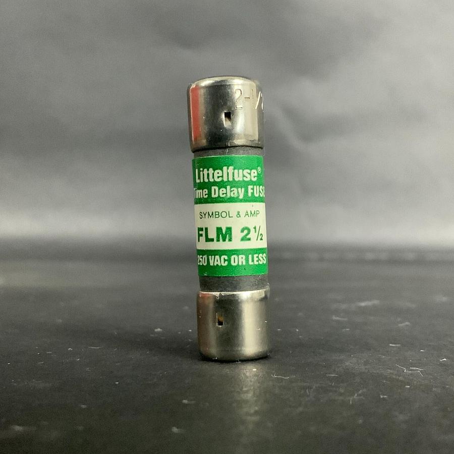 LITTELFUSE FLM-2-1/2 FUSE - SET OF 8 ($24 OBO)