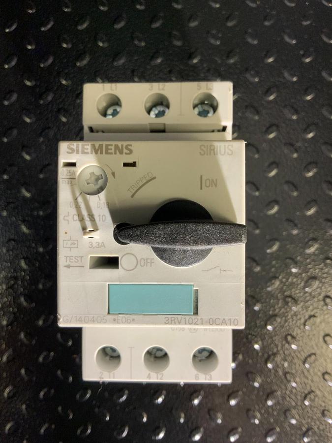 Used SIEMENS 3RV1021-0CA10 ($45.99 OBO)