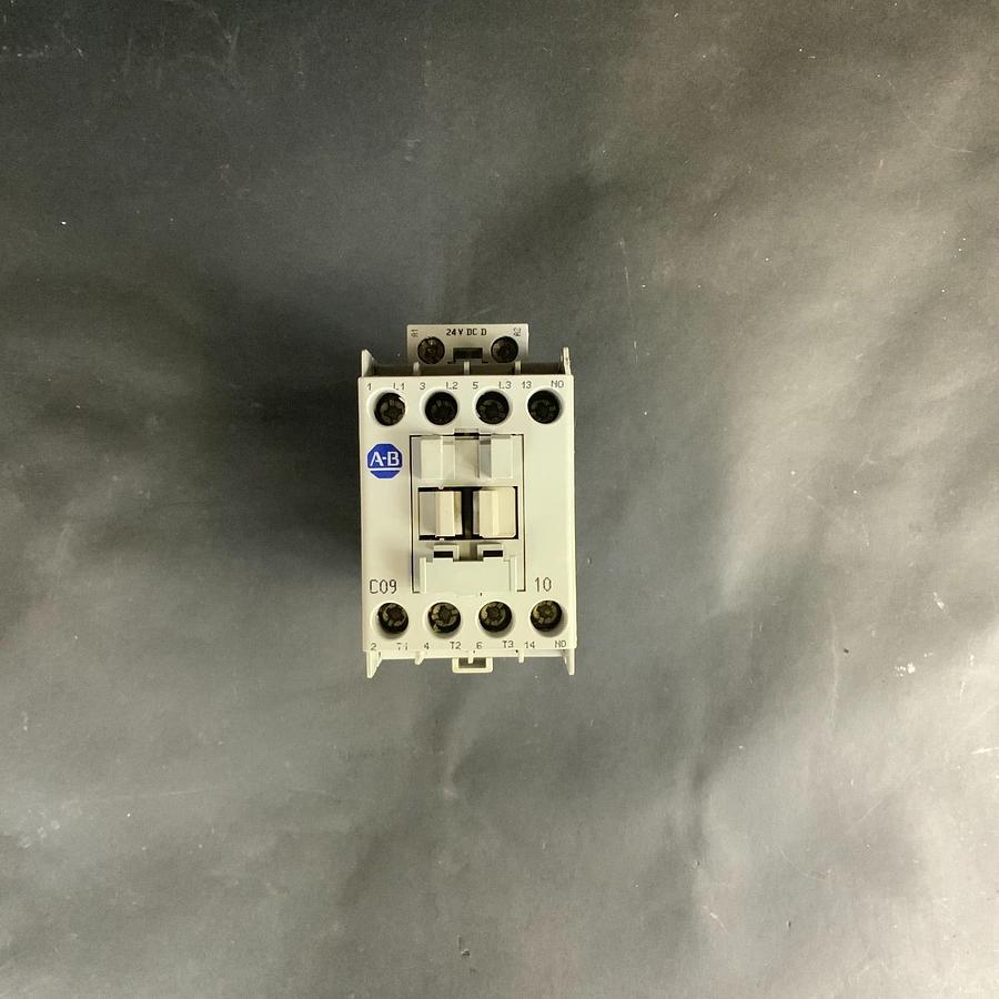 Used ALLEN BRADLEY 100-C09D*10 SER.A CONTACTOR ($10 OBO)