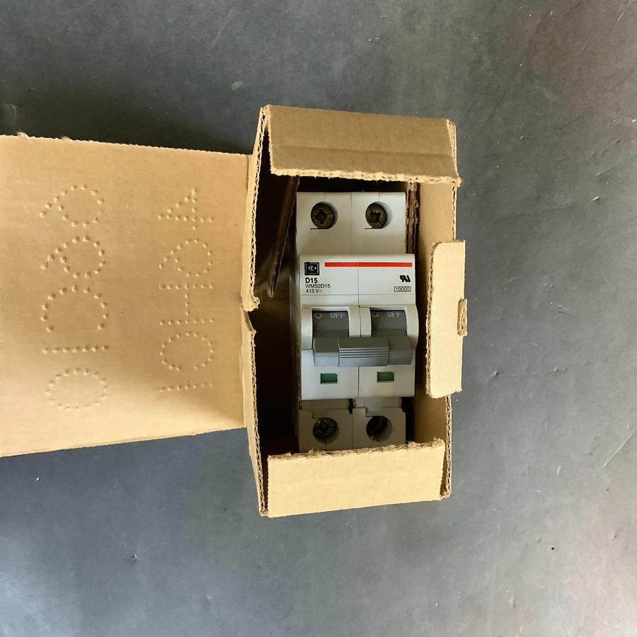 EATON WMS2D15 CIRCUIT BREAKER ($7 OBO)