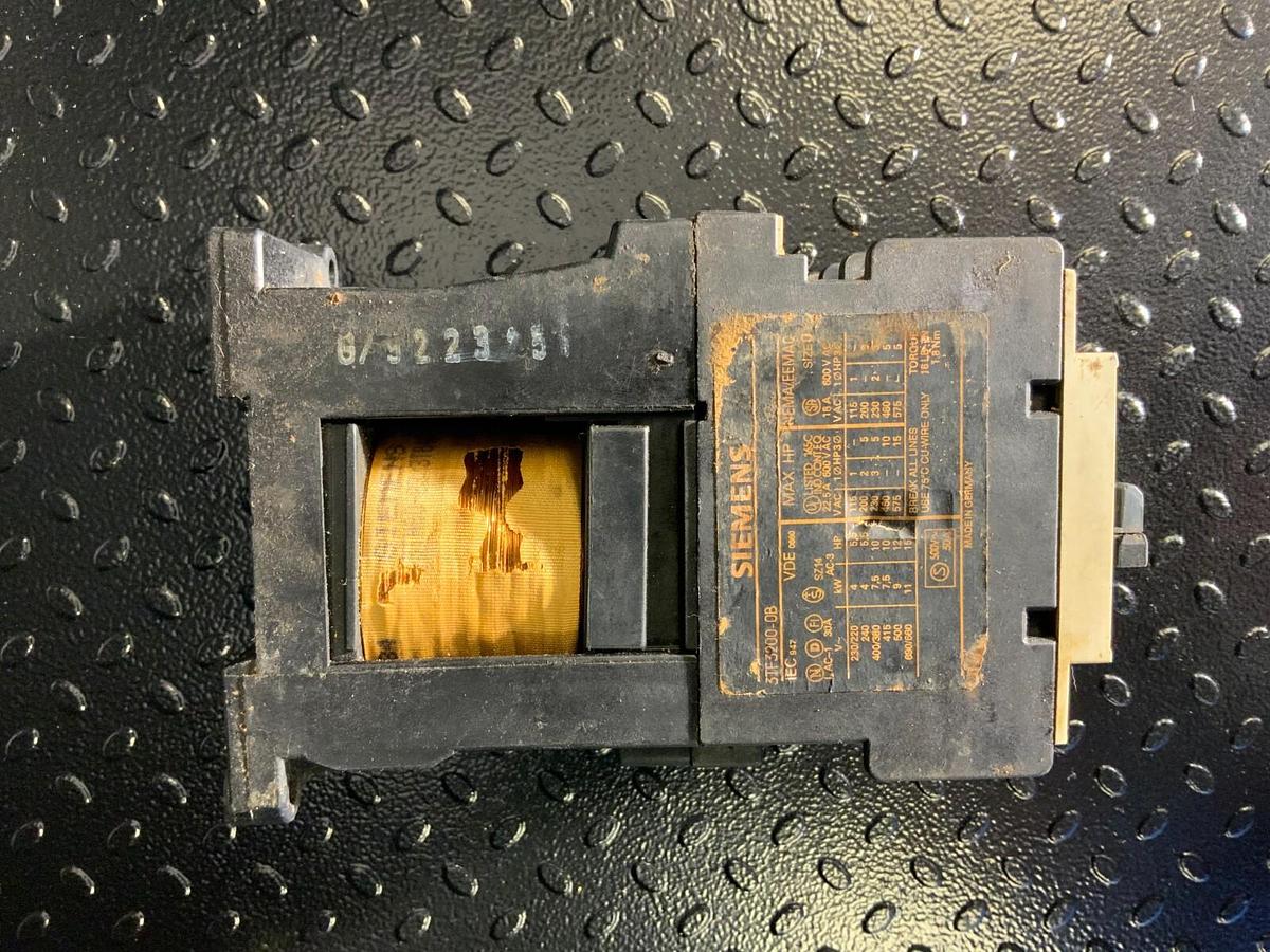 Used SIEMENS 3TF3200-0B ($99.99/EACH OBO)