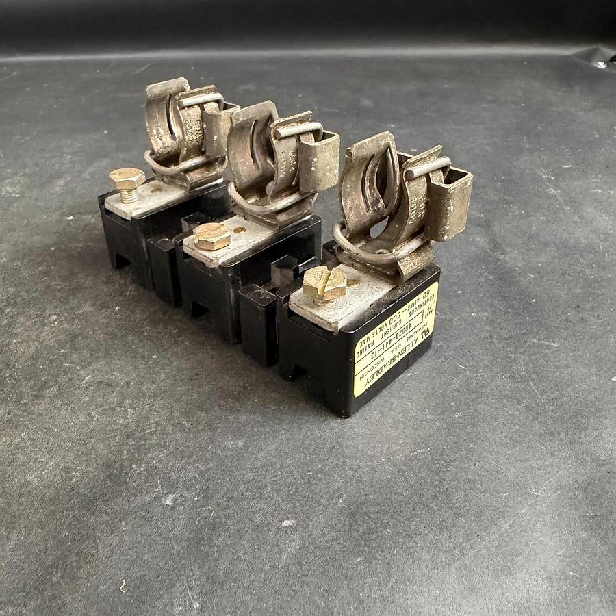 Used ALLEN BRADLEY 40023-441-13 FUSE BLOCK ($18 OBO)