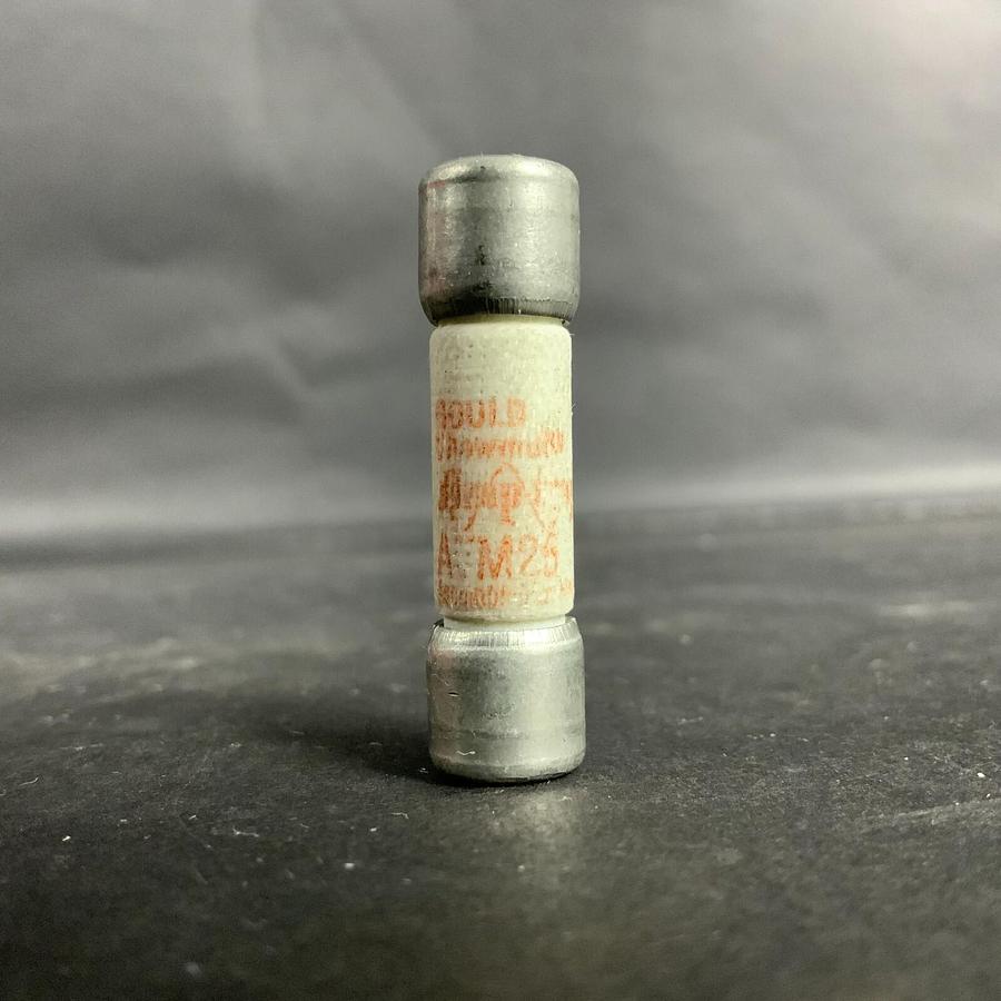 Used FERRAZ SHAWMUT AMPTRAP ATM-25 FUSE ($5 OBO)