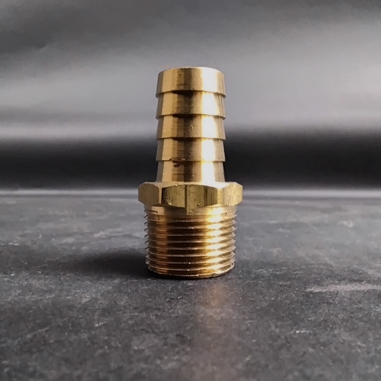 Used AMERICAN COUPLING 1021212C 3/4" BRASS FITTING ($4 OBO)