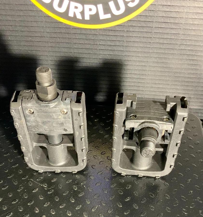 Used FAT CAT FOLDING BICYCLE PEDALS ($5/PAIR OBO)