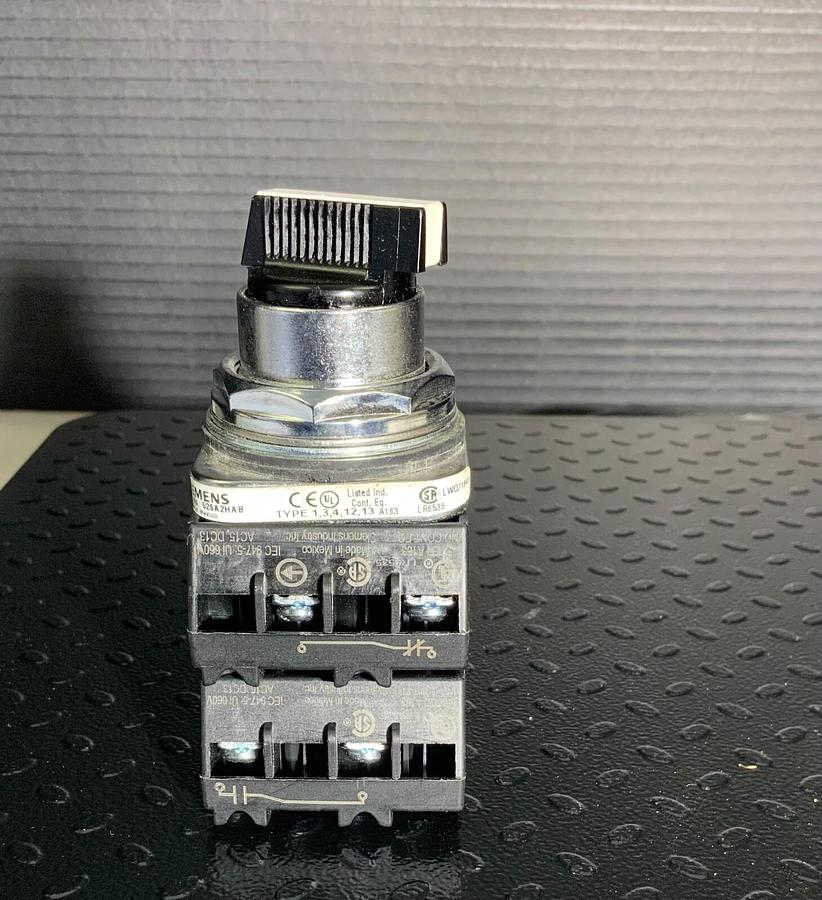 SIEMENS 52SA2HAB ($34.99/EACH OBO)