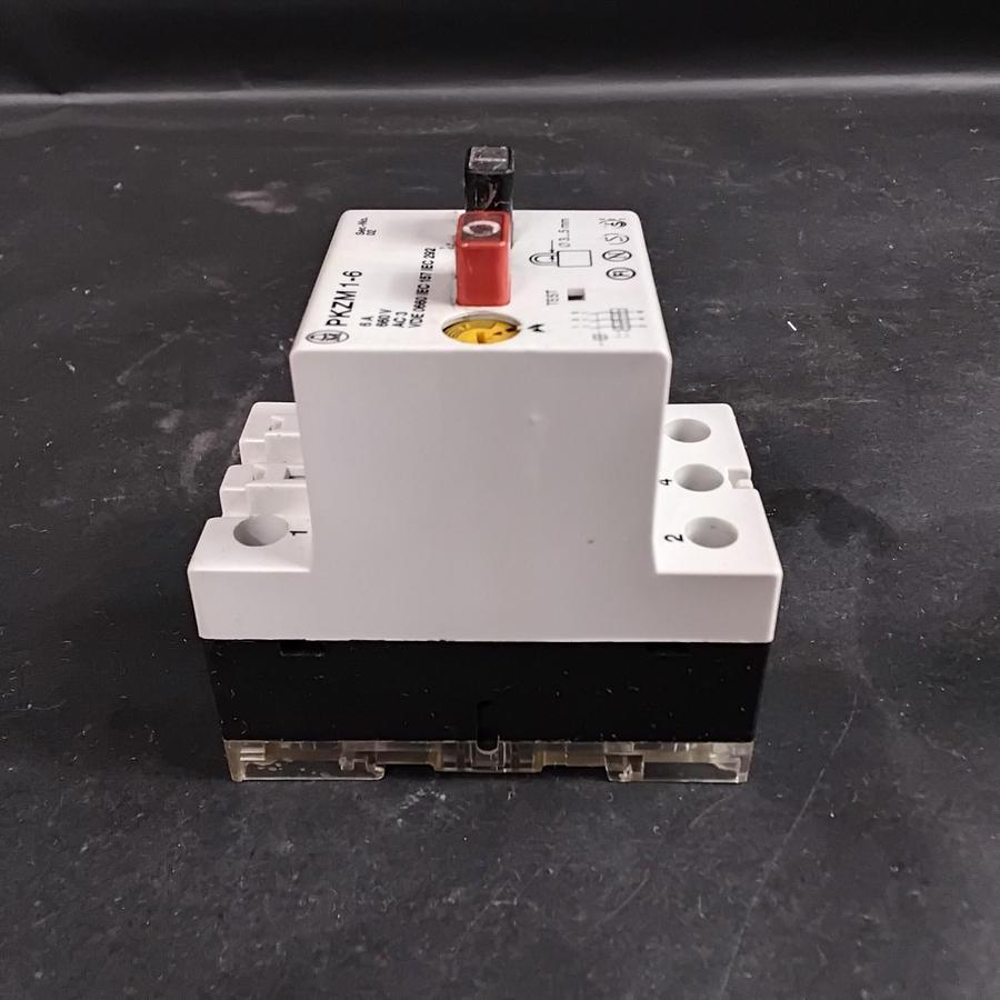 Used MOELLER PKZM 1-6 CIRCUIT BREAKER ($16 OBO)