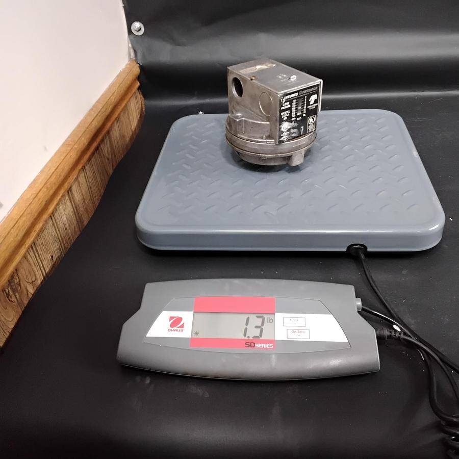 Used ANTUNES CONTROLS LGP-A M1 LOW PRESSURE SWITCH ($60 OBO)