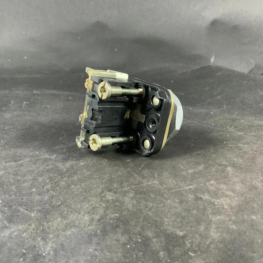 Used ALLEN BRADLEY 800T-A BLACK PUSHBUTTON ($10 OBO)