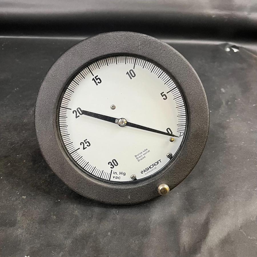 ASHCROFT 60-1377-AS-02B-30/0 PRESSURE GUAGE ($100 OBO)