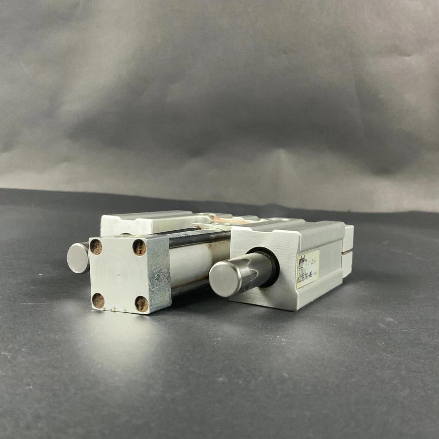 Used PHD GRC141-2-0001 PNEUMATIC GRIPPER ($275 OBO)