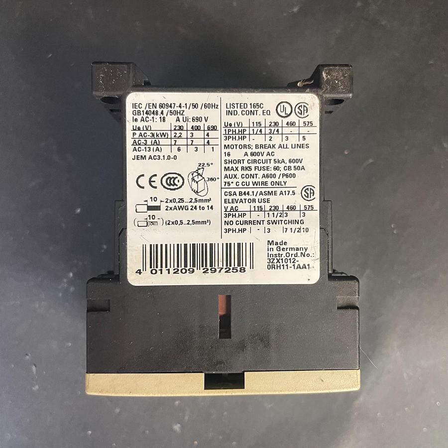 Used SIEMENS 3RT1015-2KB42 SIRIUS CONTRACTOR RELAY