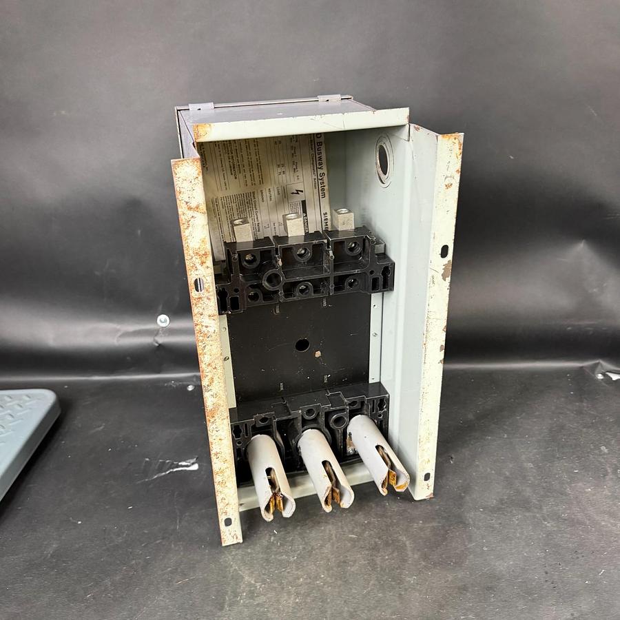 Used ITE BOS14353 BD SWITCH PLUG