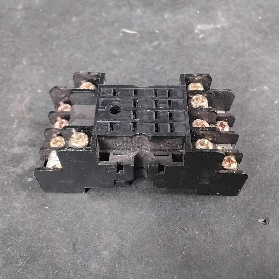 Used YOUNG NDSQ-14 RELAY BASE ($10 OBO)