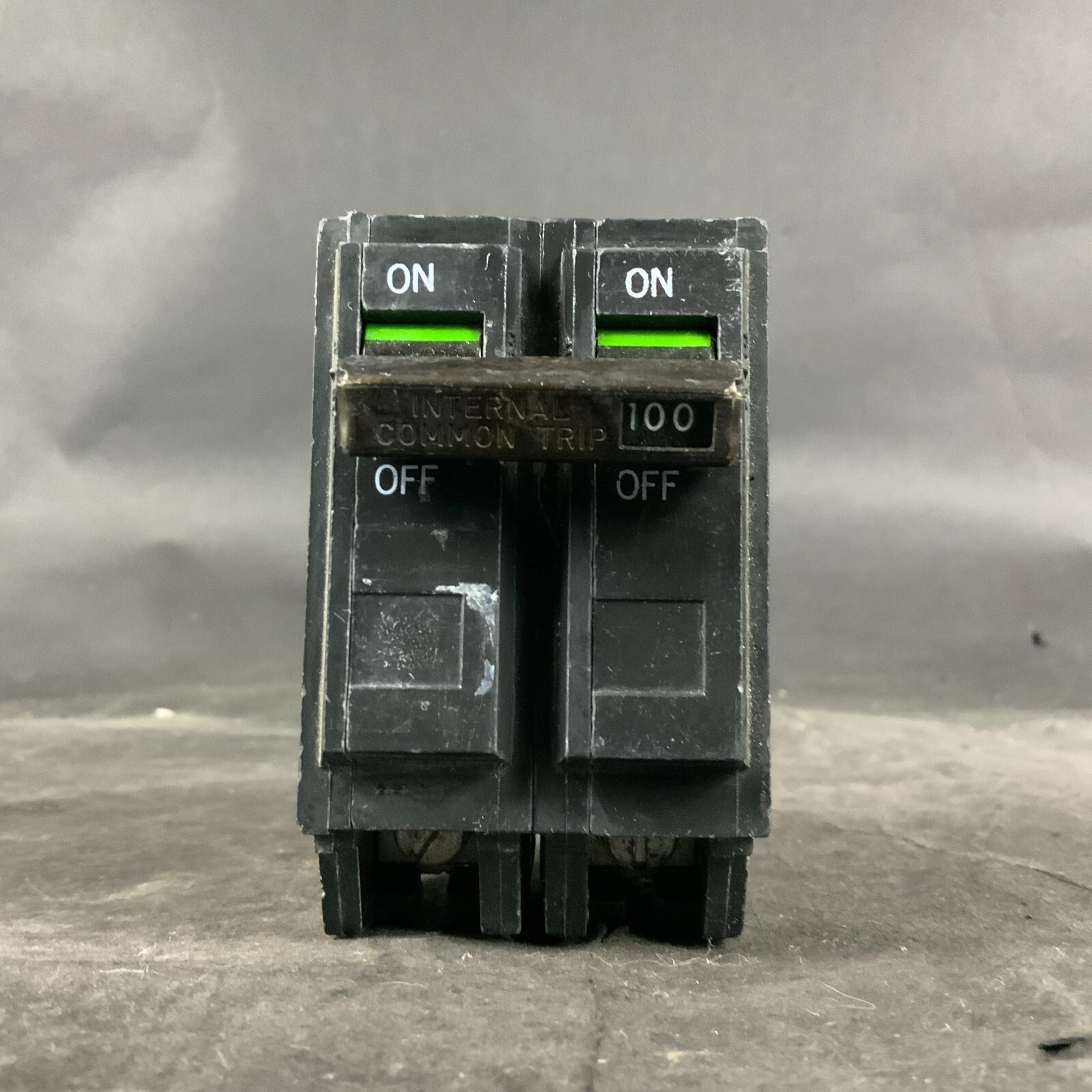 Used GENERAL ELECTRIC THQL21100 CIRCUIT BREAKER ($20 OBO)