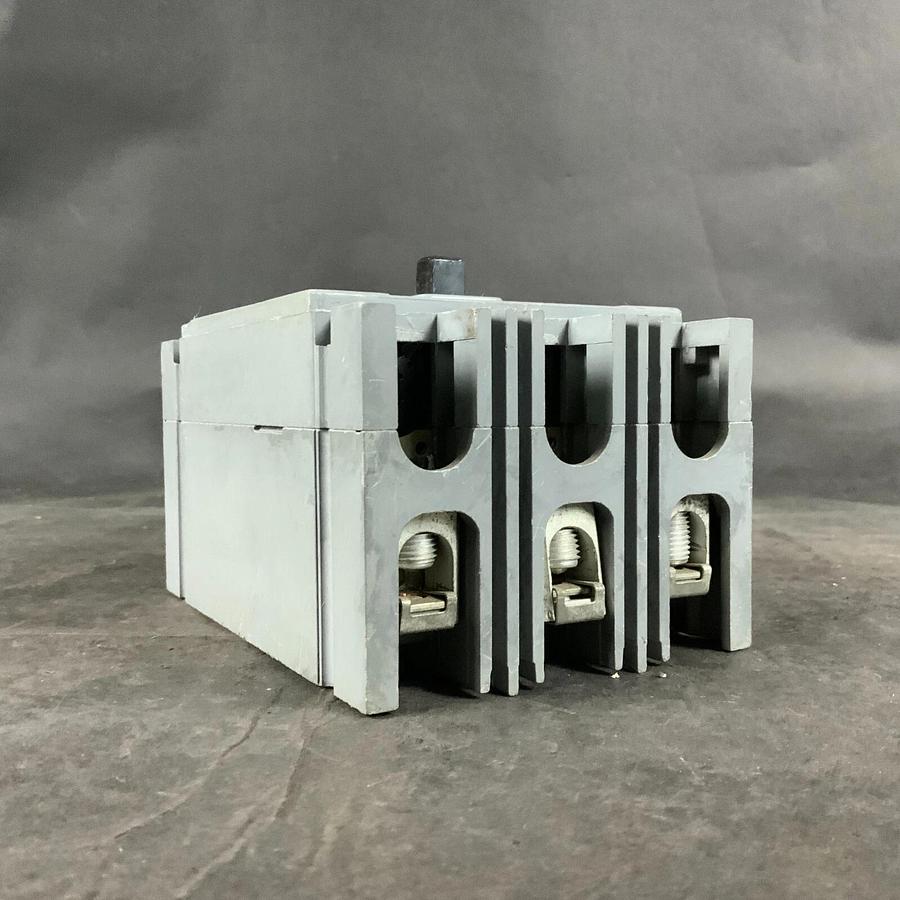 Used WESTINGHOUSE HFB3150 CIRCUIT BREAKER ($40 OBO)