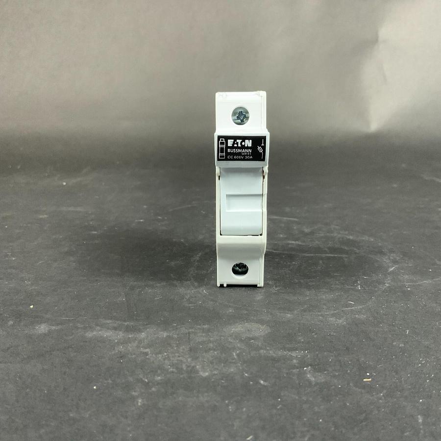 Used EATON BUSSMANN SERIES CHCC1DU MINI FUSE HOLDER - NEW ($14.50 OBO)