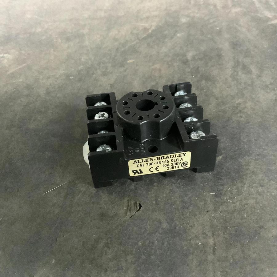 Used ALLEN BRADLEY 700-HN125 SER A RELAY BASE ($10 OBO)