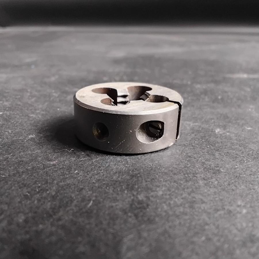 Used GREENFIELD INDUSTRIES 3/8 16NC DIE ($10 OBO)