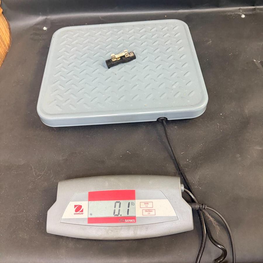 Used GENERAL SIGNAL FB-1 FUSE HOLDER