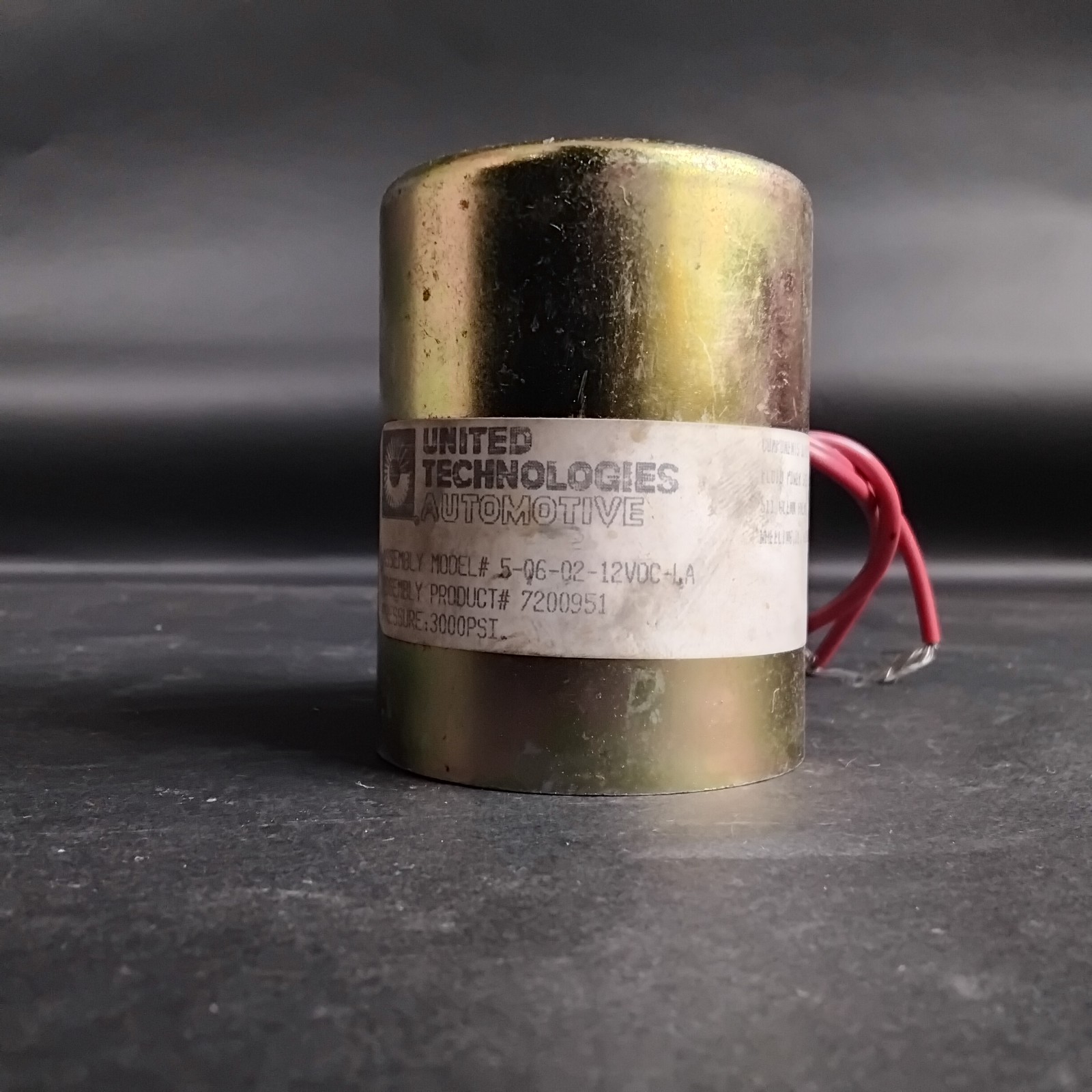 Used UNITED TECHNOLOGIES 5-06-02-12VDC-1A VALVE ($25 OBO)