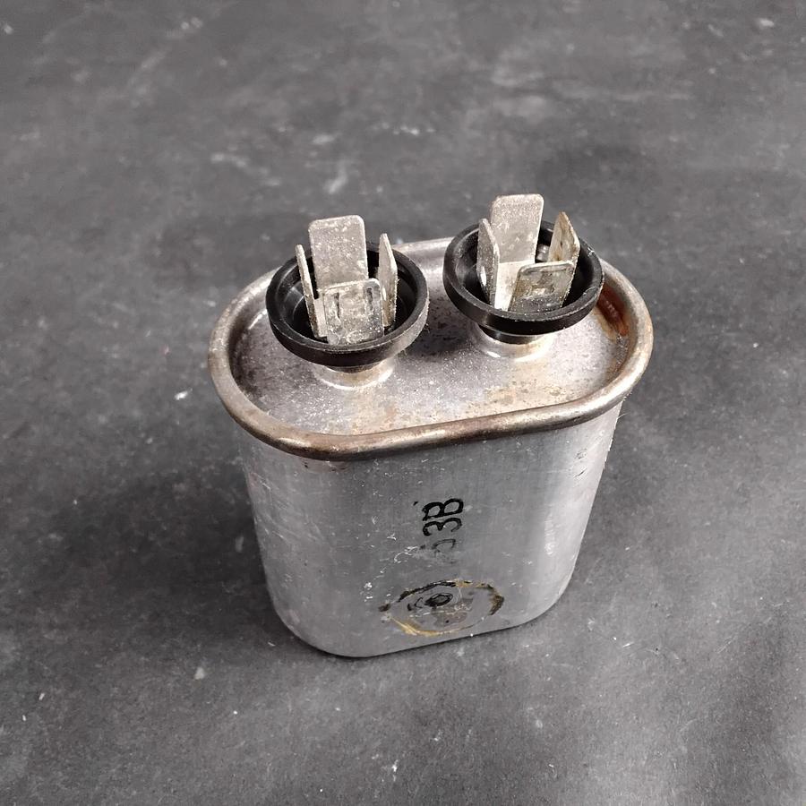 Used GENERAL ELECTRIC DIELEKTROL Z97F5705 CAPACITOR ($21 OBO)