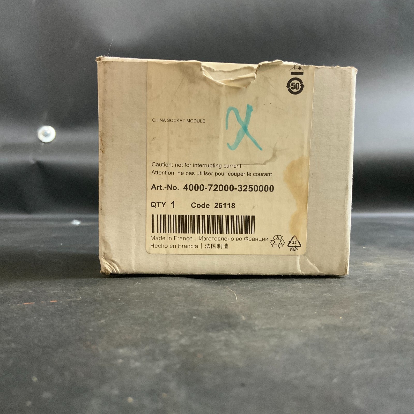 Used MURR ELEKTRONIK 4000-72000-3250000 USED IN BOX ($40 OBO)