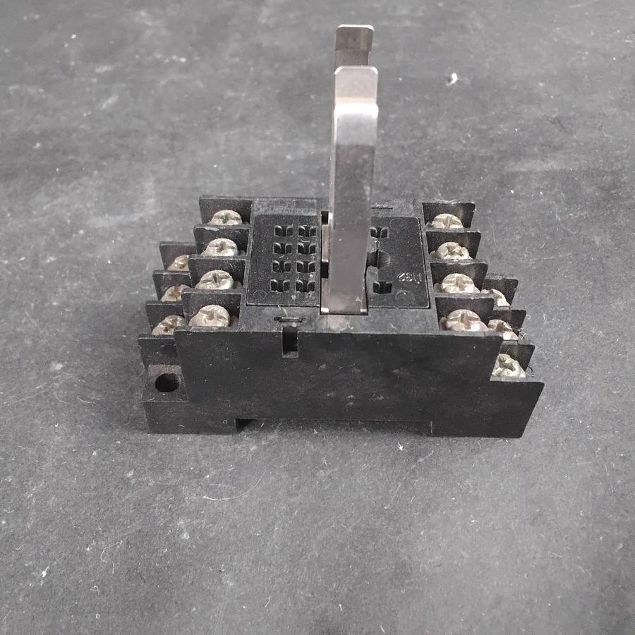 Used FUJI ELECTRIC TP514X RELAY SOCKET ($5 OBO)
