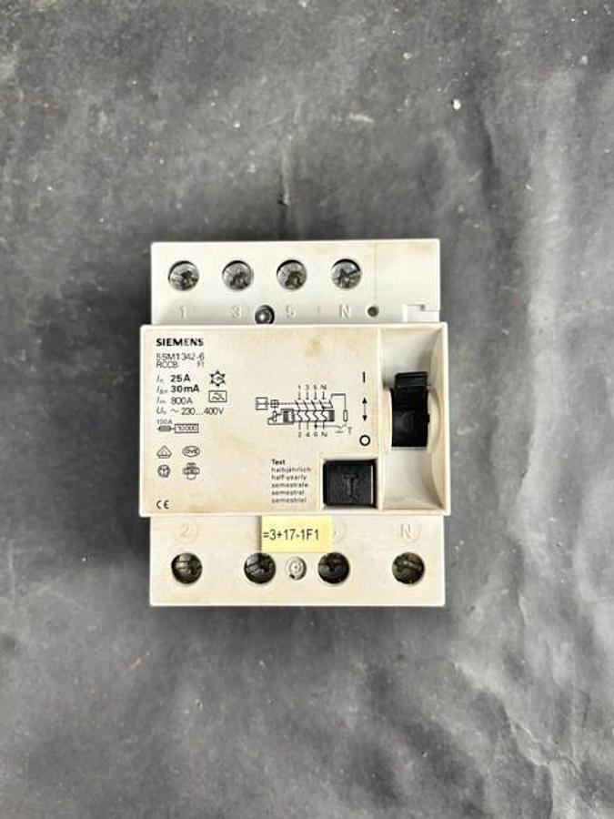 Used SIEMENS 5SM1342-6 CIRCUIT BREAKER