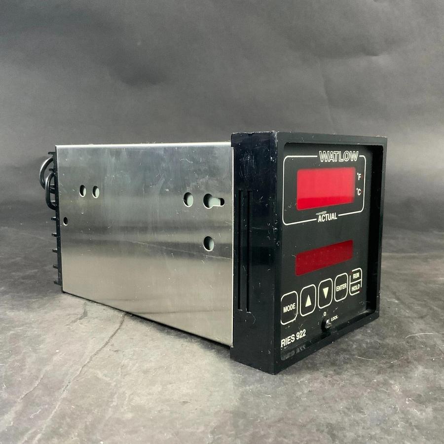 Used WATLOW 922A-6BB0-A000 TEMPERATURE CONTROLLER ($200 OBO)
