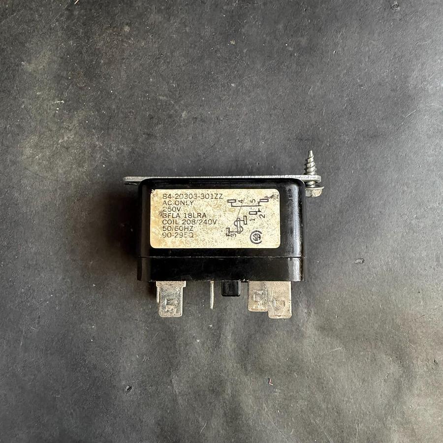 Used UNBRANDED 84-20303-301ZZ FAN RELAY ($15 OBO)