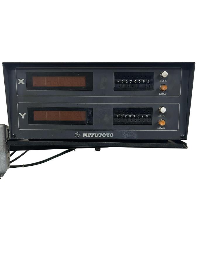 Used Bridgeport Vertical Mill - 2J-83319-2 - 9"x48" Table - 2HP