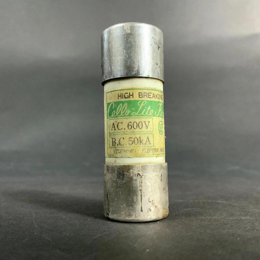 Used UTSUNOMIYA ELECTRIC CELLO-LITE JS1F FUSE - SET OF 2 ($12 OBO)