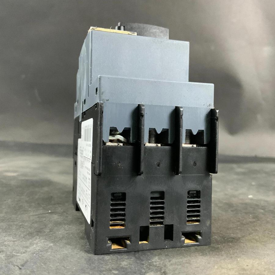 Used SIEMENS 3RV2011-1FA15 SIRIUS CIRCUIT BREAKER ($25 OBO)