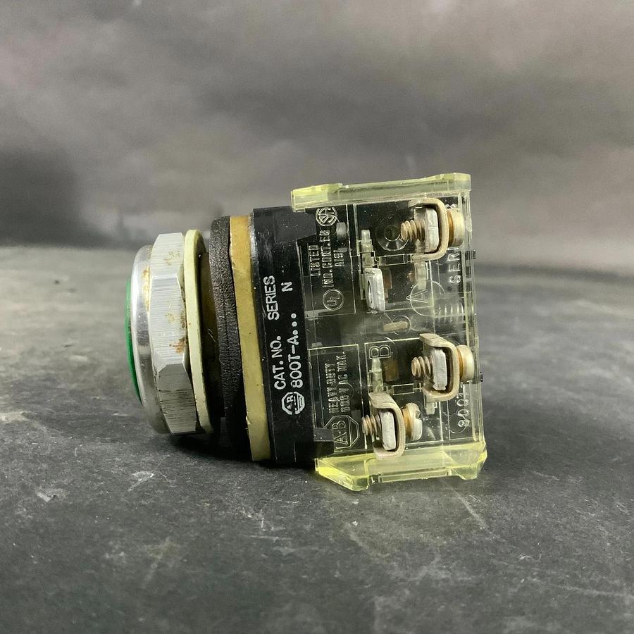 Used ALLEN BRADLEY 800T-A SERIES N GREEN PUSHBUTTON ($12 OBO)