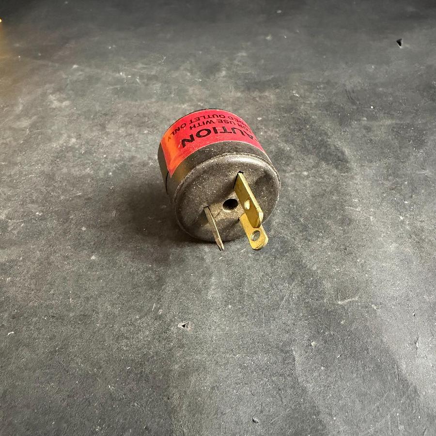 Used HUBBELL 5289 ADAPTOR CONVERTER - SET OF 7