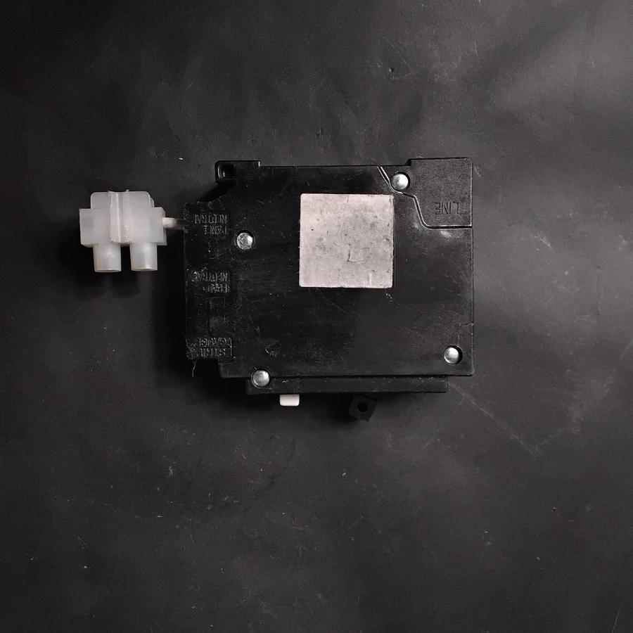 Used SIEMENS QF130 CIRCUIT BREAKER ($25 OBO)