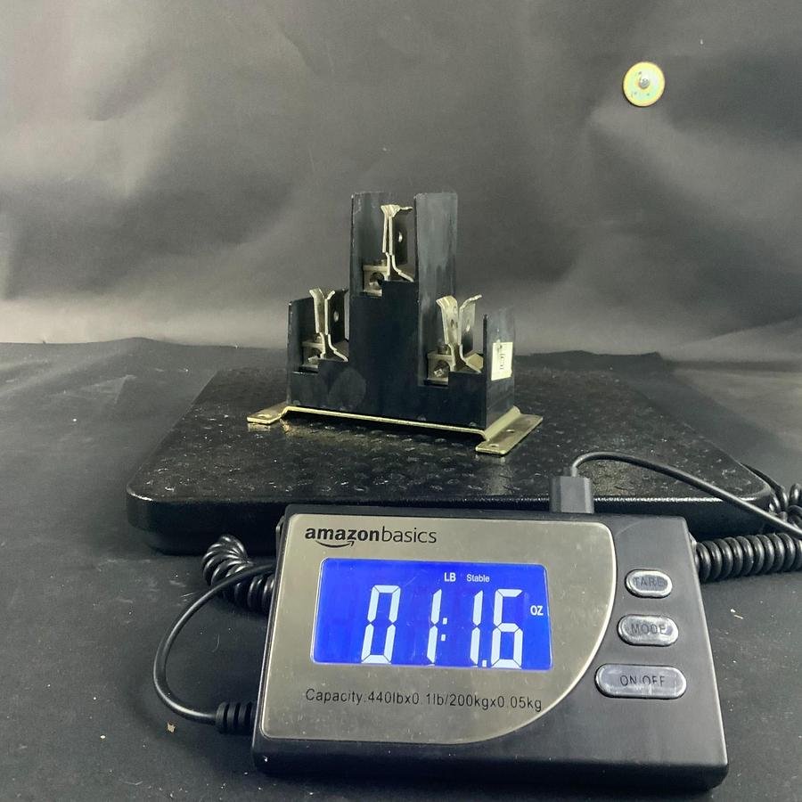 Used SQUARE D 40566-028-51 FUSE BLOCK HOLDER ($25 OBO)