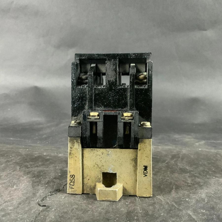 Used ALLEN BRADLEY 700-P200A1 A CONTROL RELAY ($40 OBO)