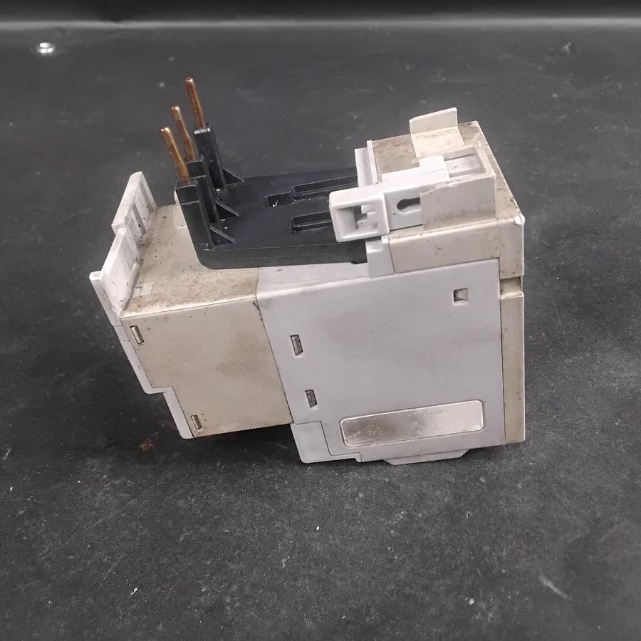 Used ALLEN BRADLEY 193-ED1D8 OVERLOAD RELAY ($34 OBO)