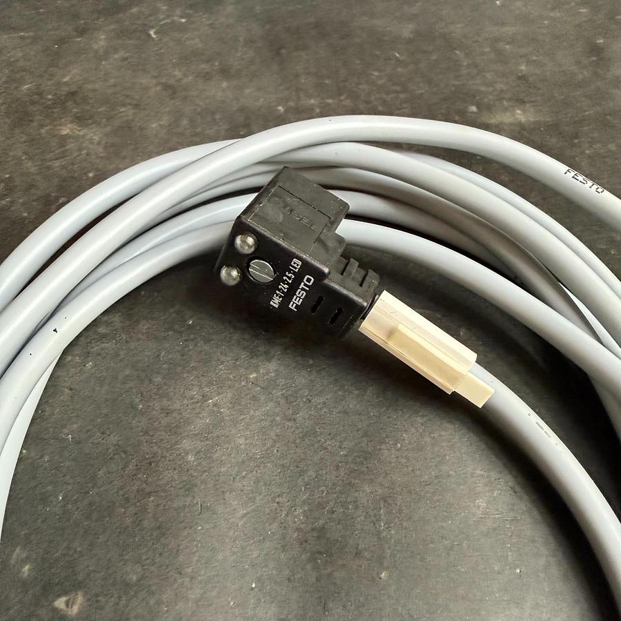 Used FESTO KME-1-24-2.5-LED PLUG CONNECTOR ($30 OBO)
