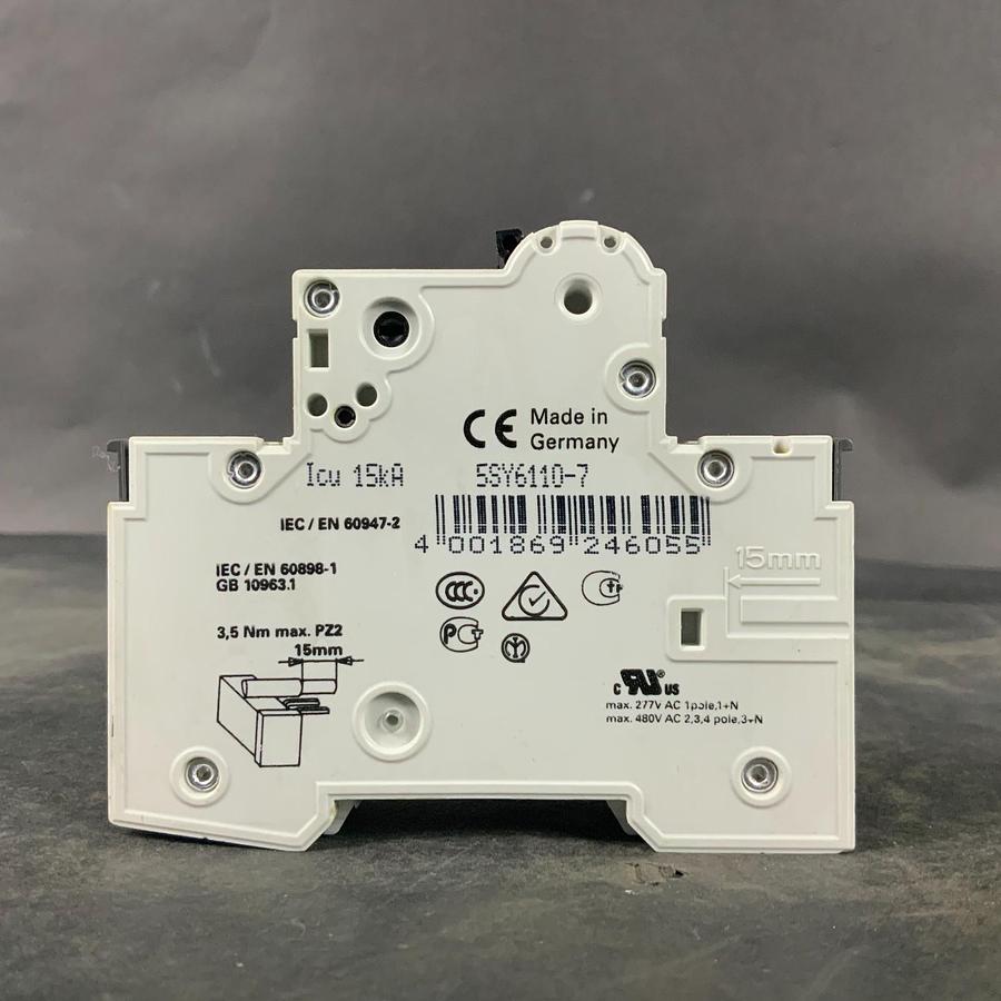 Used SIEMENS 5SY61MCB C10 CIRCUIT BREAKER W/ AS AUX SWITCH ($12 OBO)