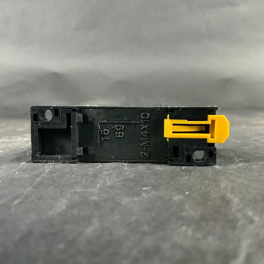 Used OMRON PYF08A RELAY SOCKET ($5 OBO)