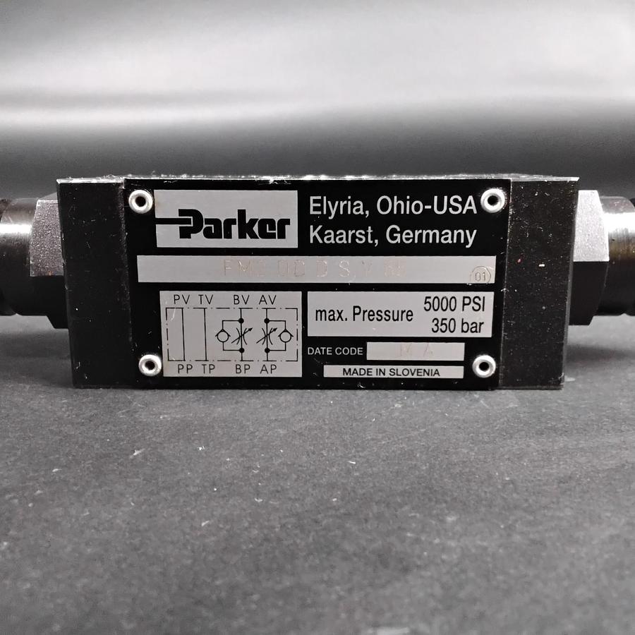 Used PARKER FM2DDDSV55 HYDRAULIC VALVE ($60 OBO)