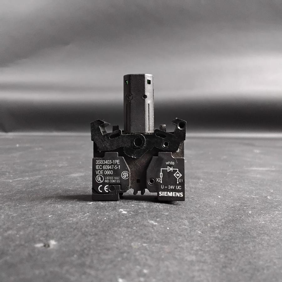 Used SIEMENS 3SB3403-1PE CONTACT BLOCK ($14 OBO)