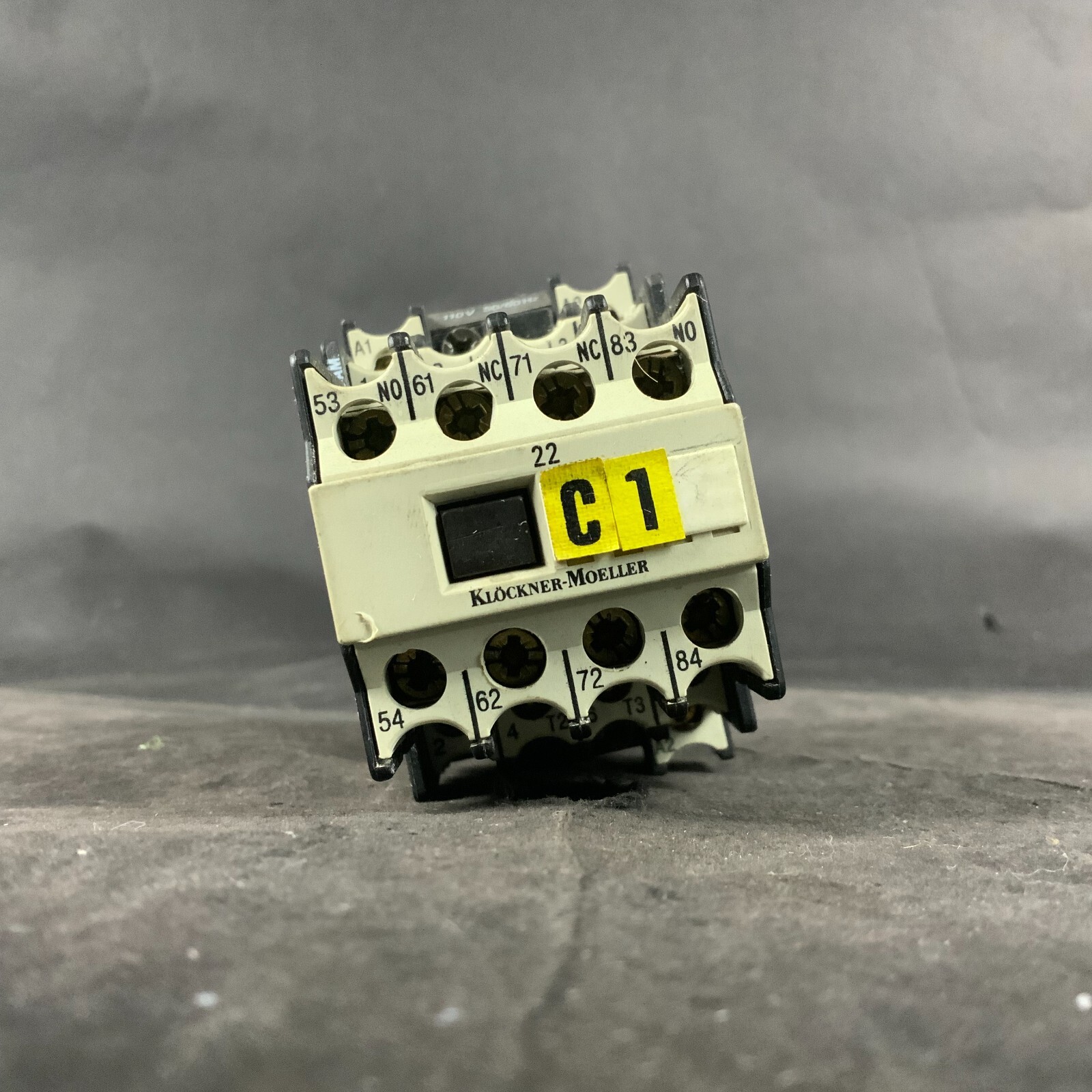 Used KLOCKNER MOELLER DIL00AM-10 W/ 4 DIL CONTACTOR ($45 OBO)