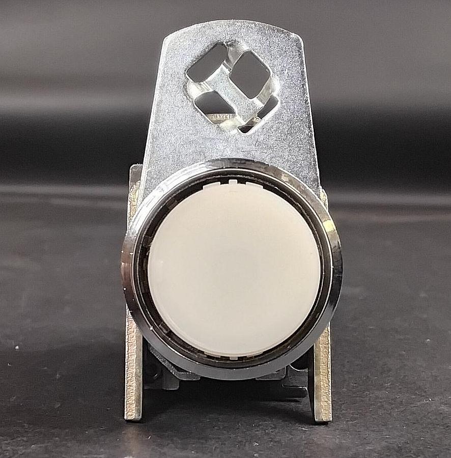 Used TELEMENCANIQUE ZBE-101 CONTACT BLOCK WITH WHITE PUSH BUTTON ($ 11 OBO)