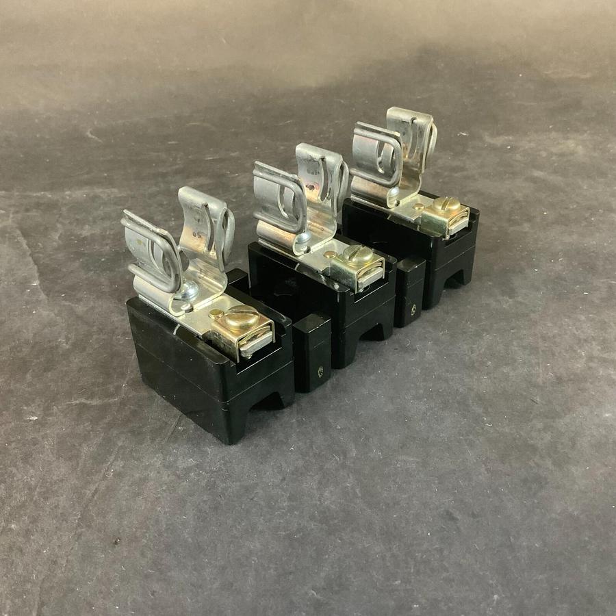 Used ALLEN BRADLEY 40023-437-02 FUSE HOLDER ($15 OBO)
