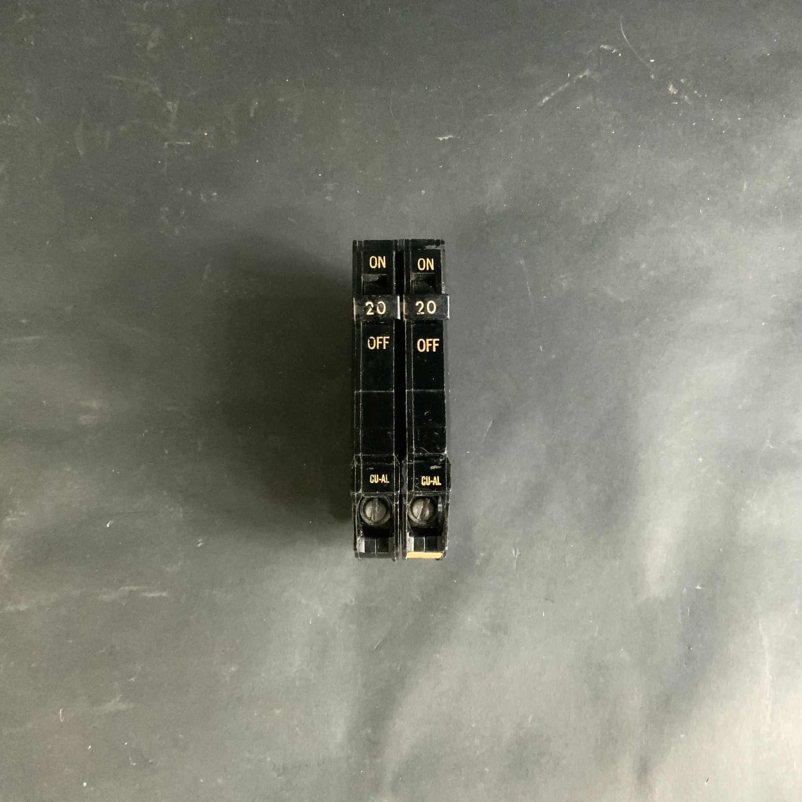 Used GE TQP220 CIRCUIT BREAKER ($15 OBO)